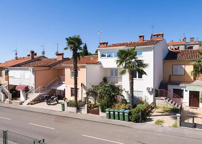 Appartement Adrijana 2 *