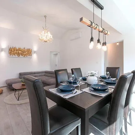 Adrijana 2 Apartman *